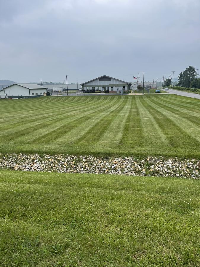 Commercial Lawn Care in Cambridge, OH Thumbnail